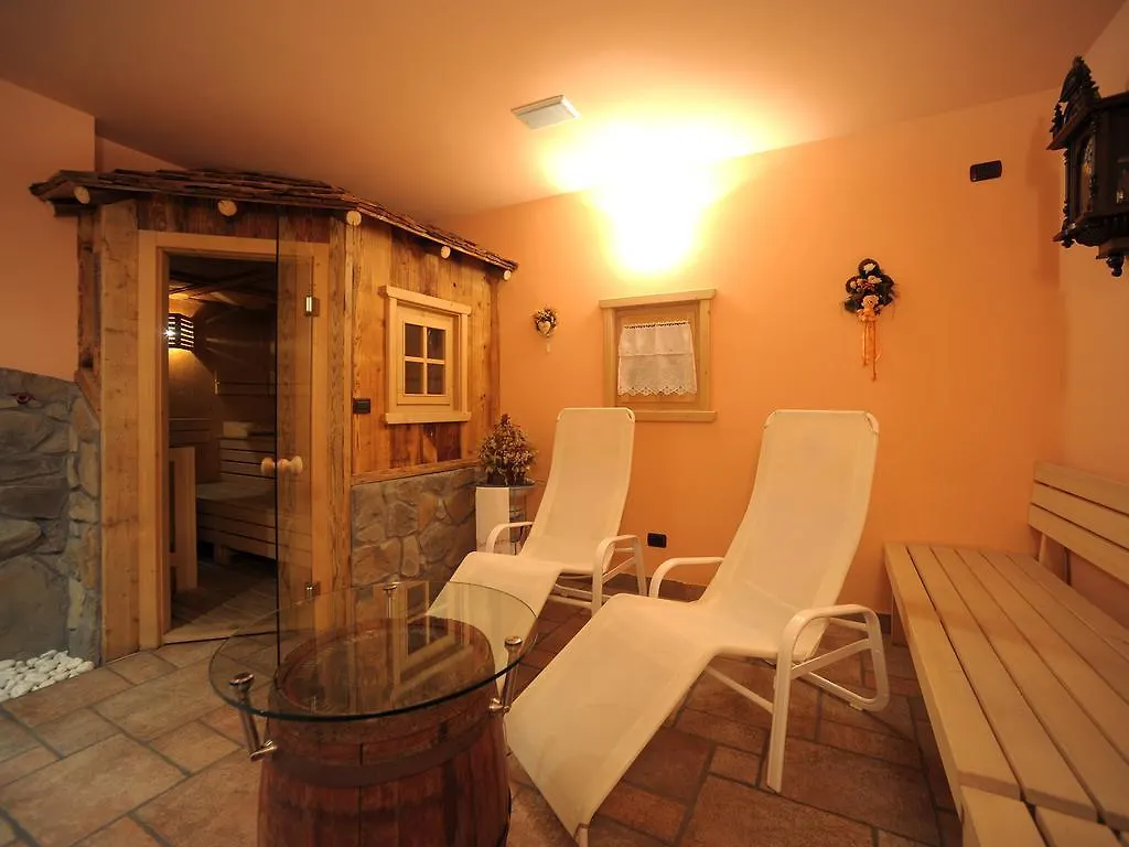 Hotel Pensione Dolomiti Falcade 2*,  Italia